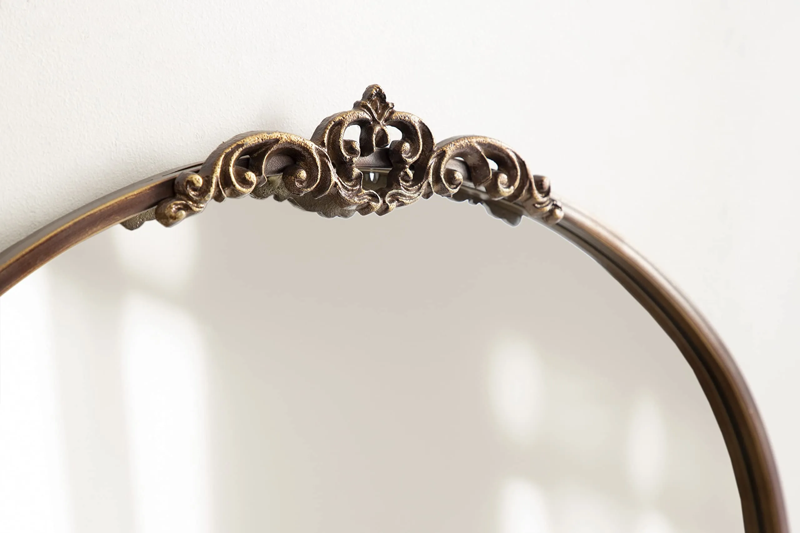 Kate and Laurel Myrcelle Traditional Arched Mirror, 25 x 33, Gold, Decorative Large Arch Mirror with Ornate Garland Detailing Along The Crown and Edges of The Frame