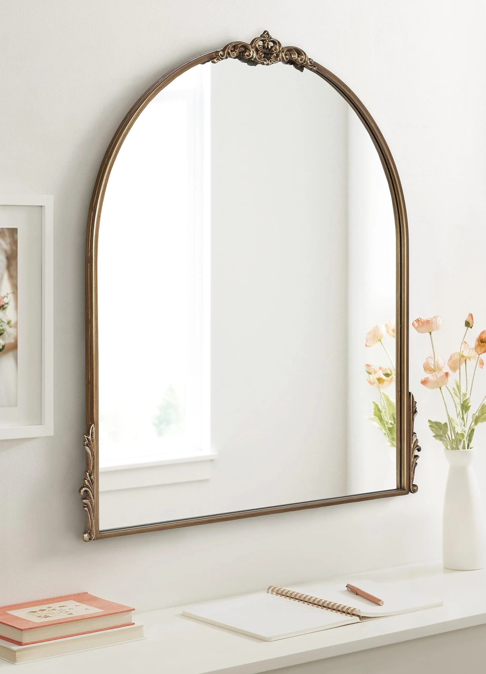 Kate and Laurel Myrcelle Traditional Arched Mirror, 25 x 33, Gold, Decorative Large Arch Mirror with Ornate Garland Detailing Along The Crown and Edges of The Frame